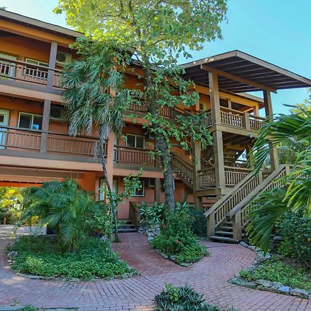 Hotel Posada Seremein ,West Bay ,Roatan Exterior photo